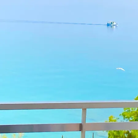 Sea Breeze Apartment Xylokastro